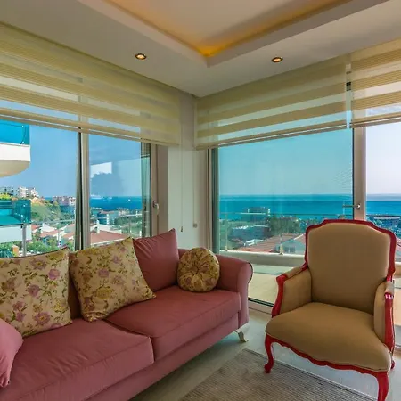 Splendid Home With Shared Pools And View Near Beach And City Center In Alanya Apartment Toslak